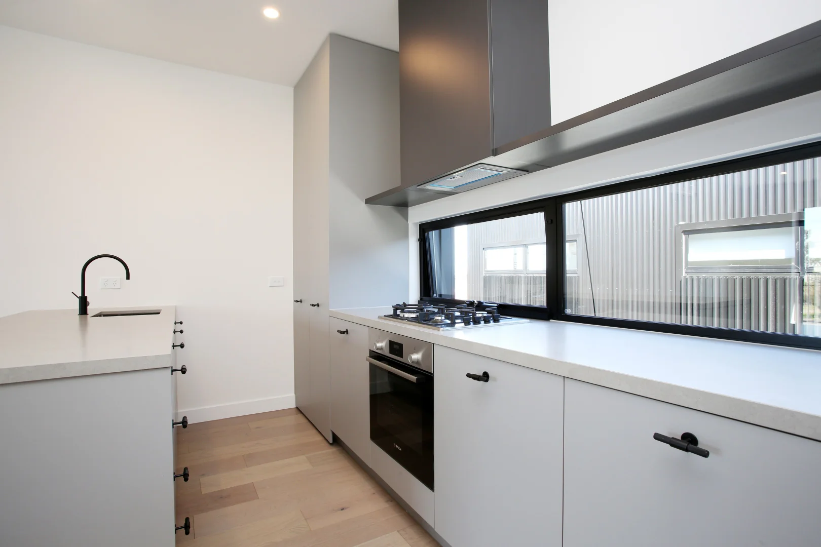 2/957 High Street, Reservoir VIC 3073 photo 2