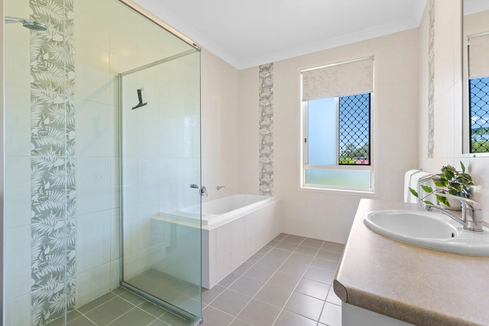 Additional image 22 of 137-139 cove Boulevard, River Heads QLD 4655