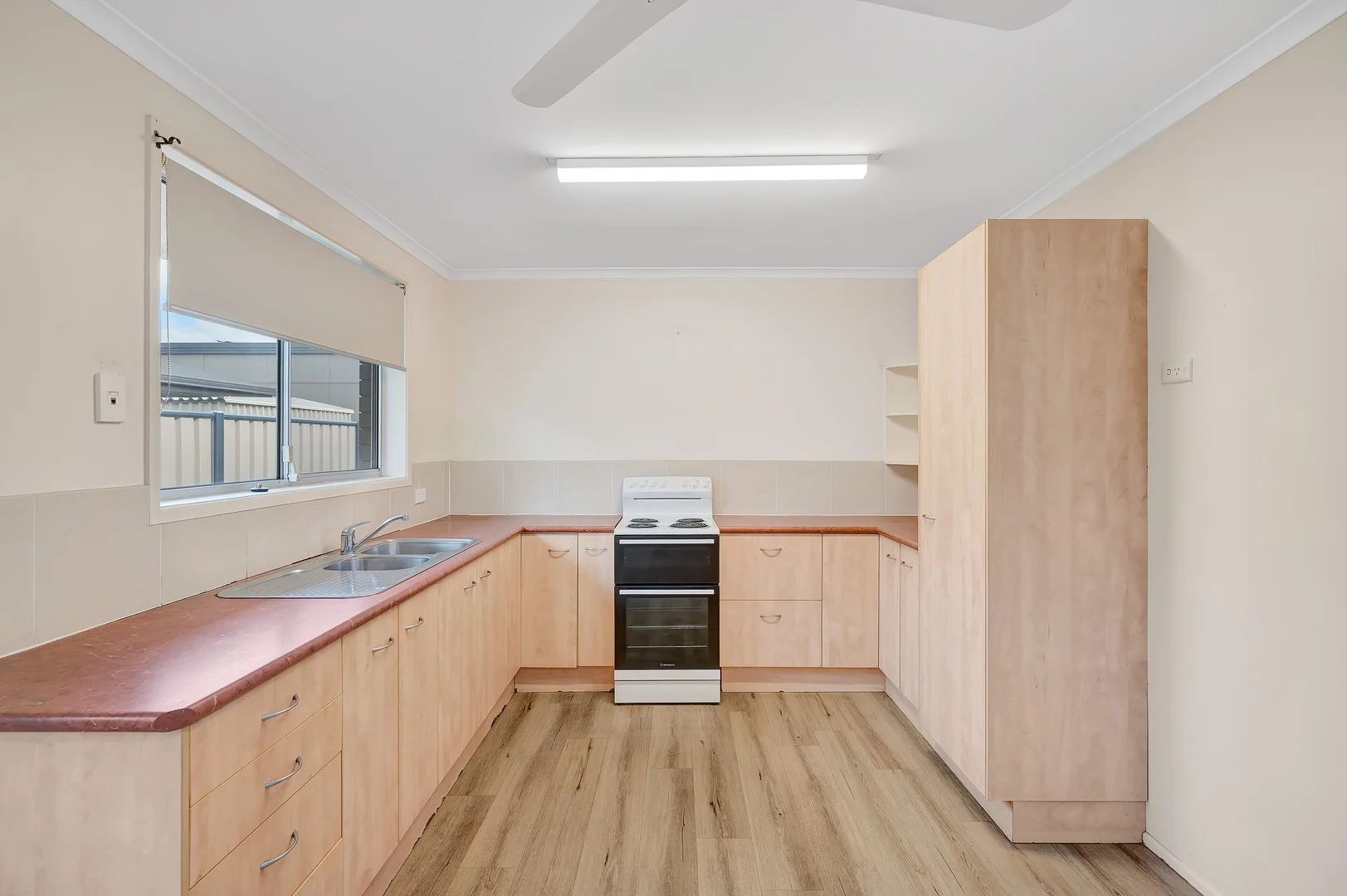 19 Bandaroo Street, Warana QLD 4575
