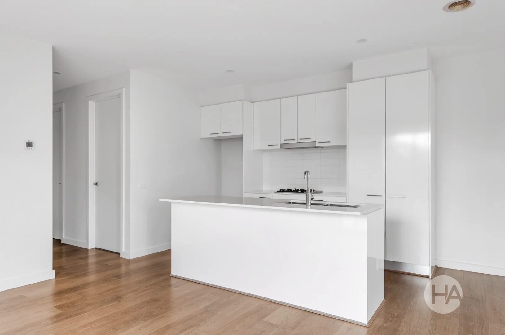 Additional image 4 of 4/3 Bayview Road, Mornington VIC 3931