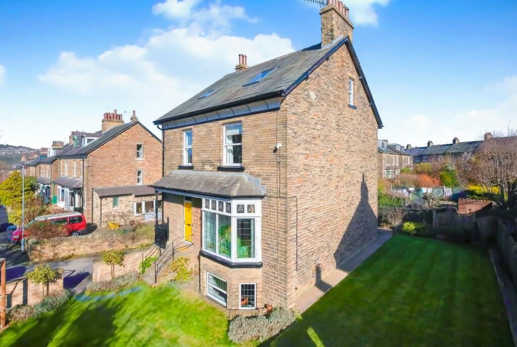 Farfield Road, Shipley, West Yorkshire, BD18