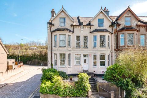 Saltash Road PL2