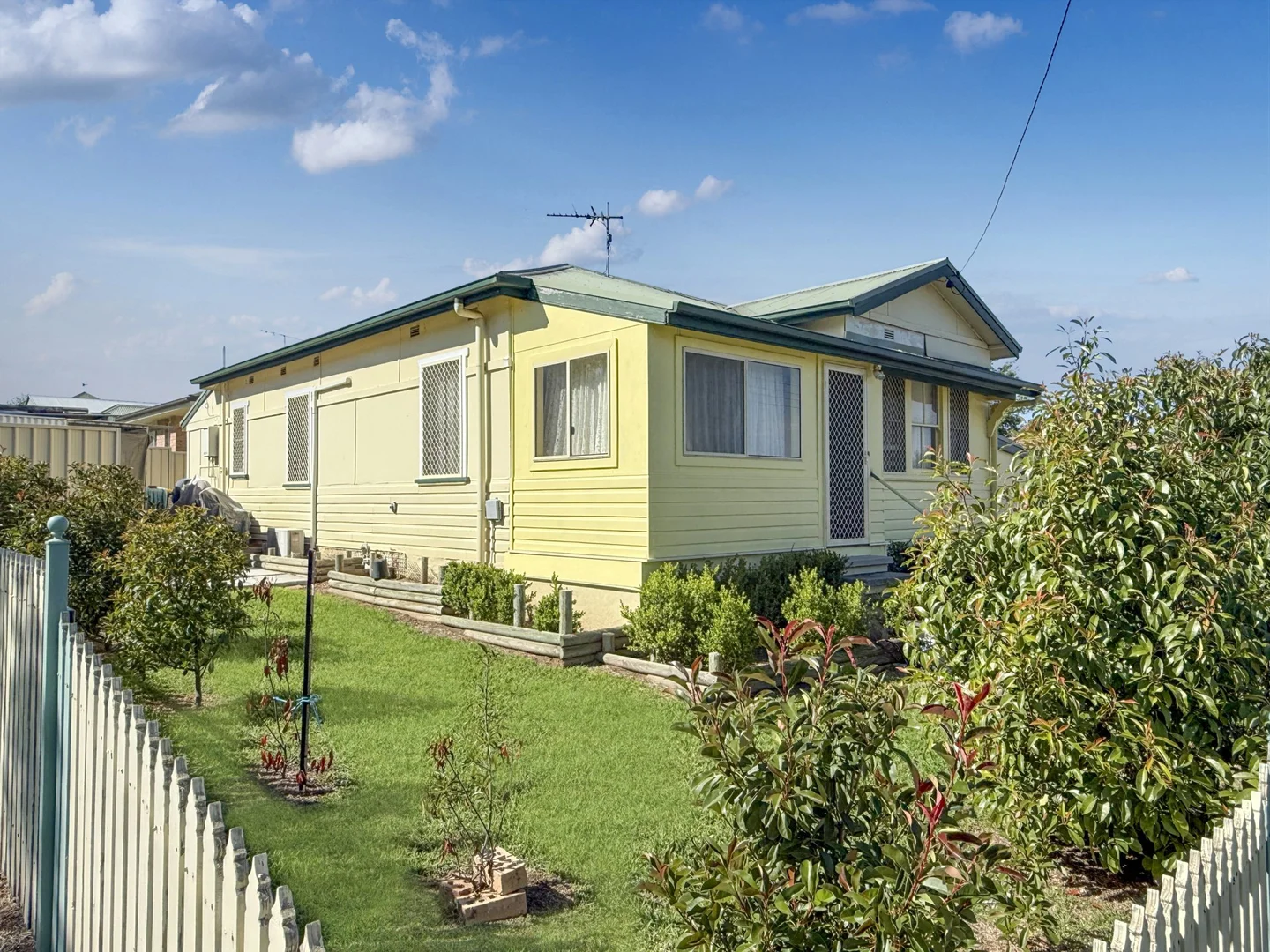 Additional image 10 of 2 Stoneridge, Young NSW 2594