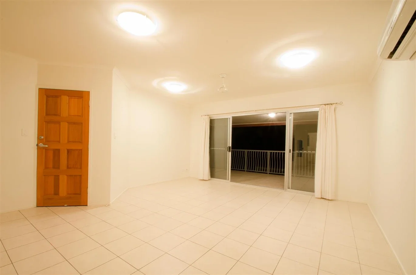 Additional image 9 of 5/36 Waterson Way, Airlie Beach QLD 4802