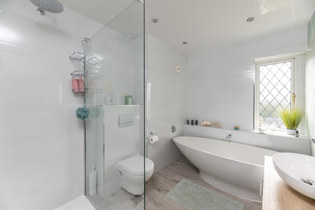 Additional image 13 of Huntsmans Close, Eldwick, Bingley, West Yorkshire, BD16
