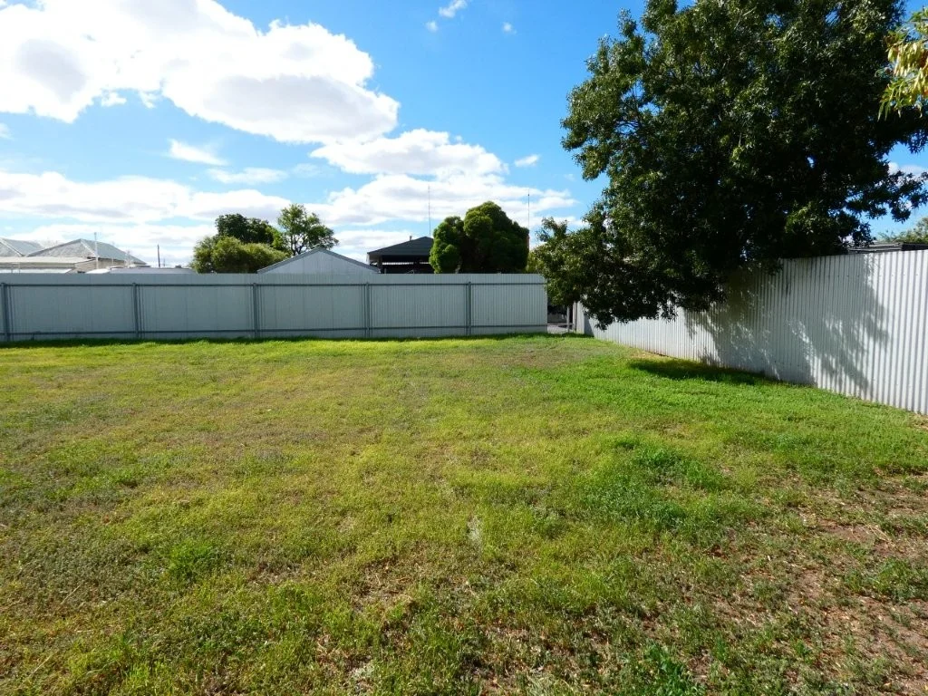 1 Molyneaux Street, Warracknabeal VIC 3393 photo 3