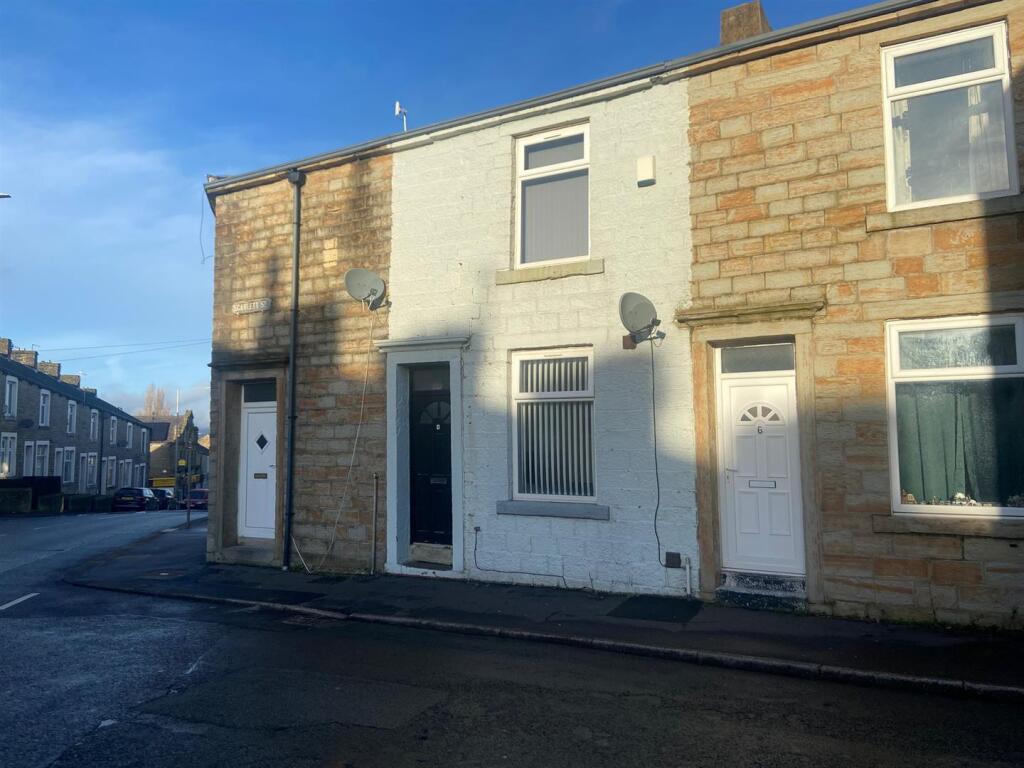 Scarlett Street, Burnley
