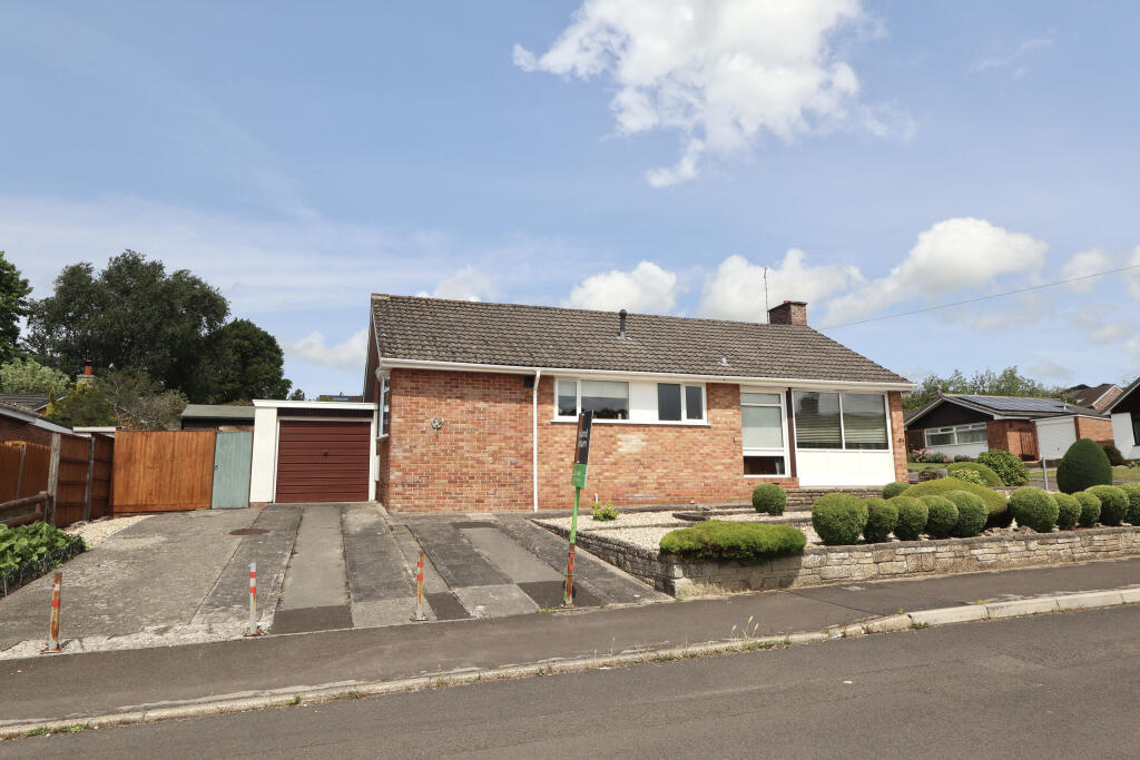 Woodbury Avenue, Wells