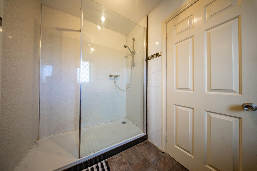 Additional image 15 of Valley Fold, Queensbury, Bradford, BD13 2LF