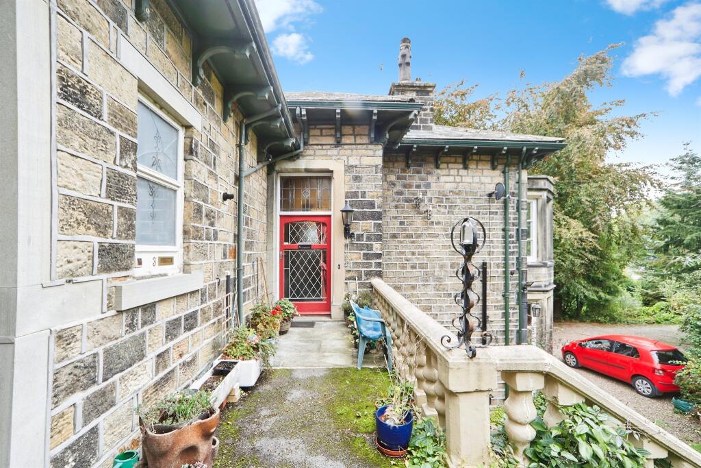 Shann Lane, KEIGHLEY photo 3
