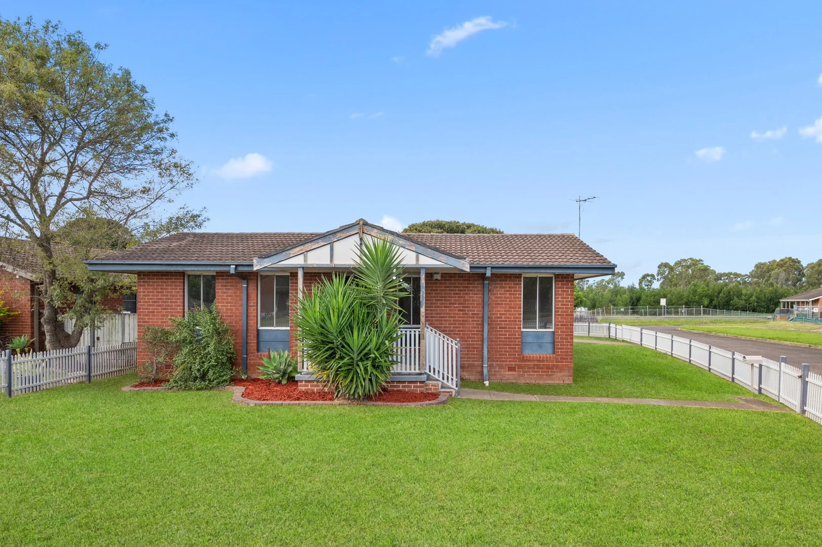 2 Foxlow Place, Airds NSW 2560