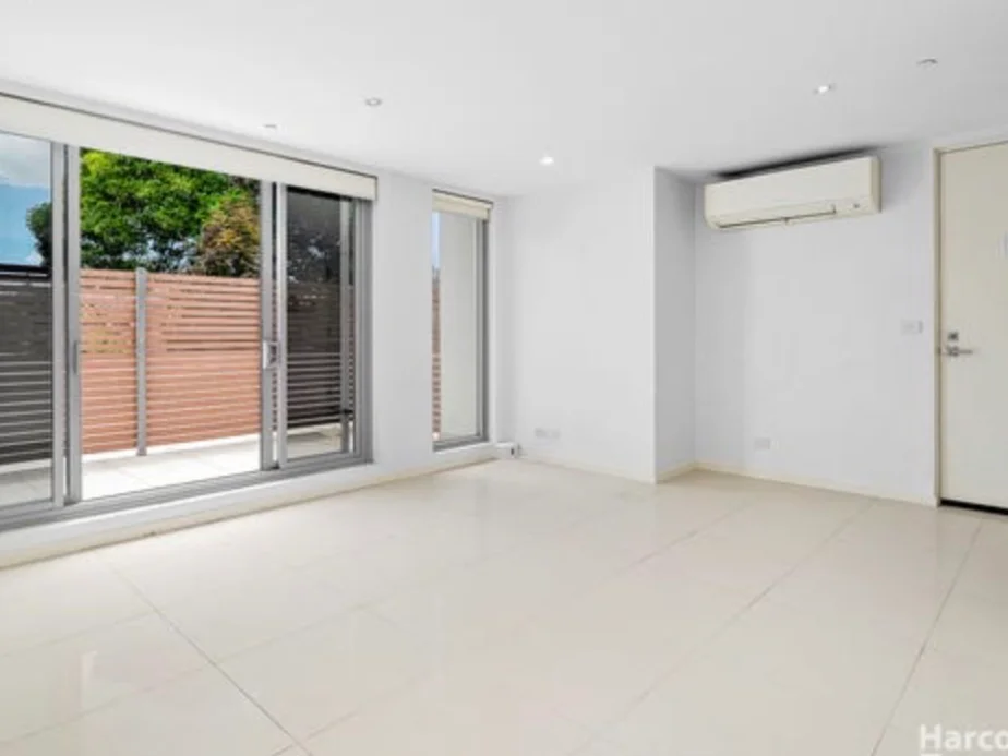 Doncaster VIC 3108 photo 2
