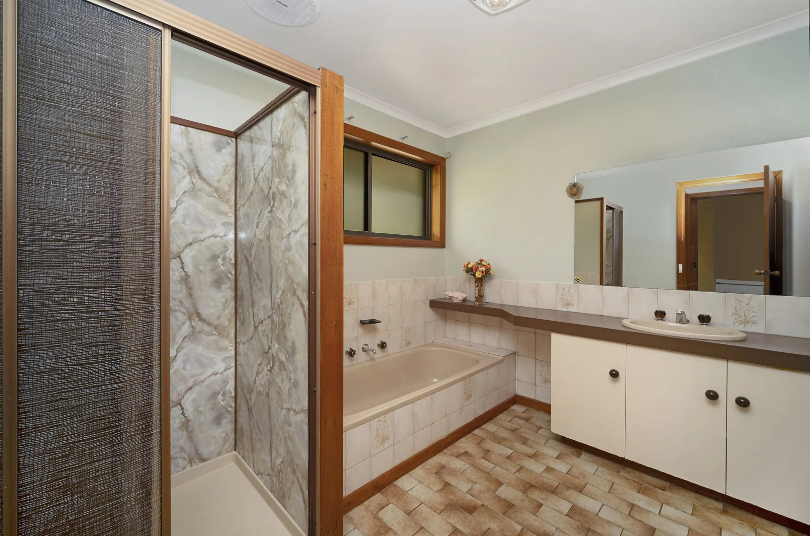 Additional image 5 of 58 E Gibbons Road, Hamilton VIC 3300