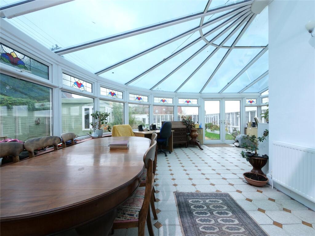 Successful Cattery Business & Family Home photo 5