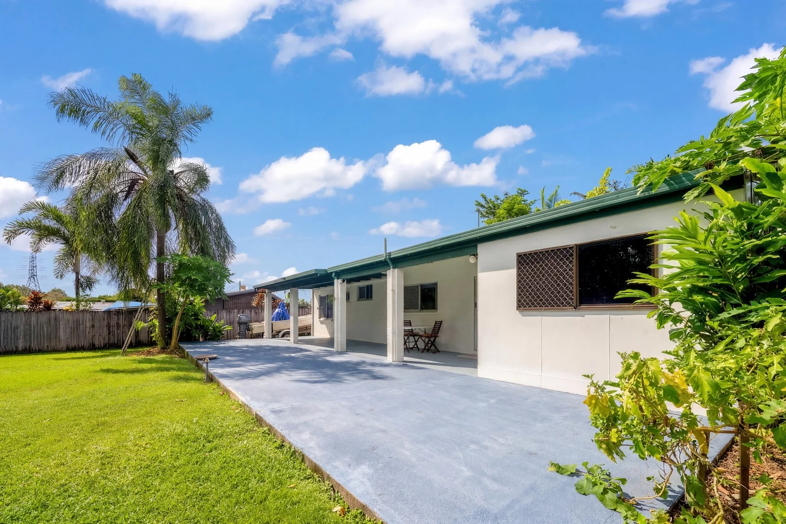 88 Hollywood Boulevard, White Rock QLD 4868