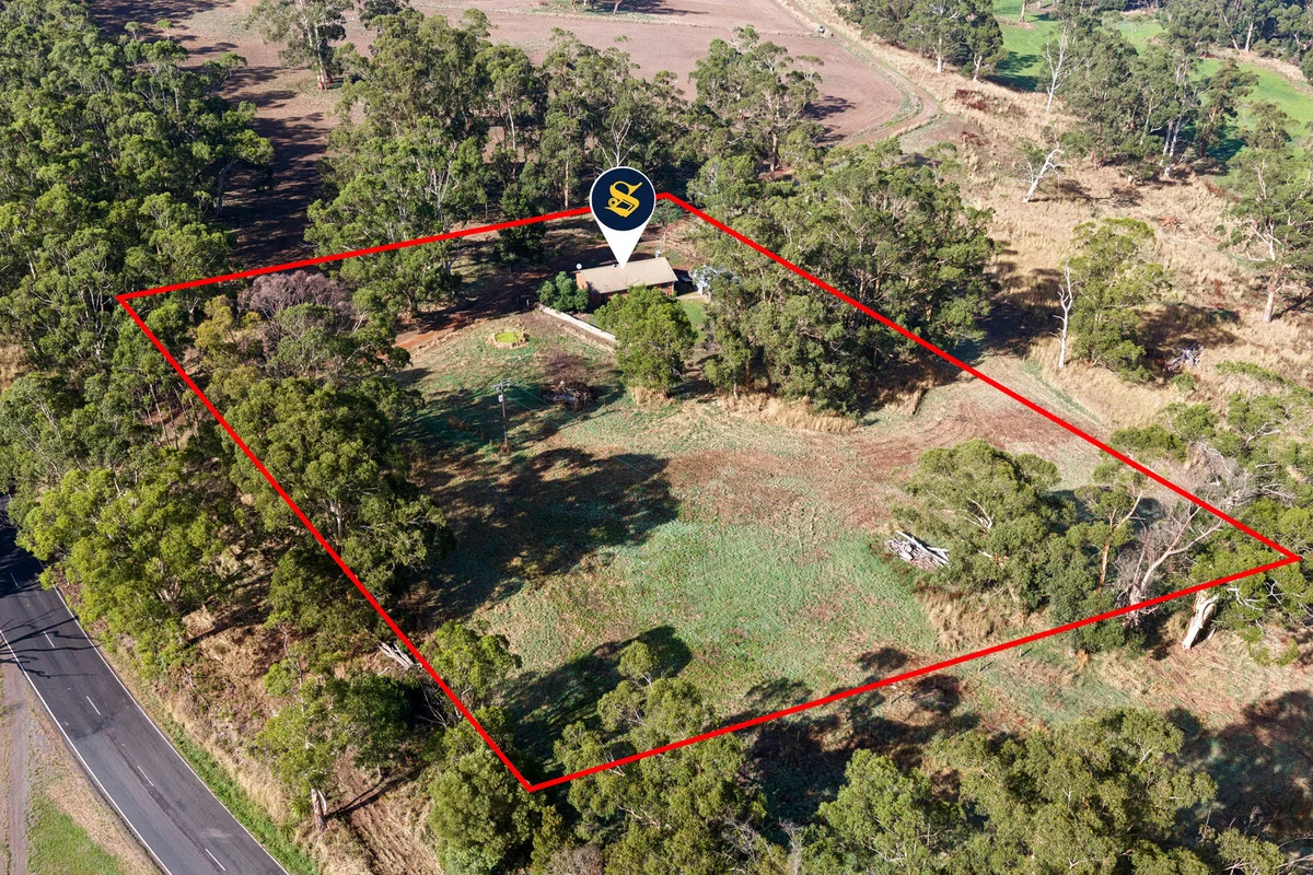2942 Lavers Hill - Cobden Road, Simpson VIC 3266