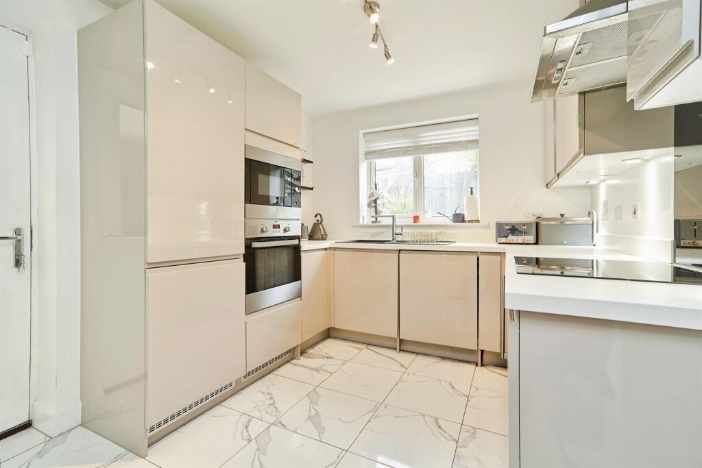 Dobson Rise, Apperley Bridge, Bradford photo 2