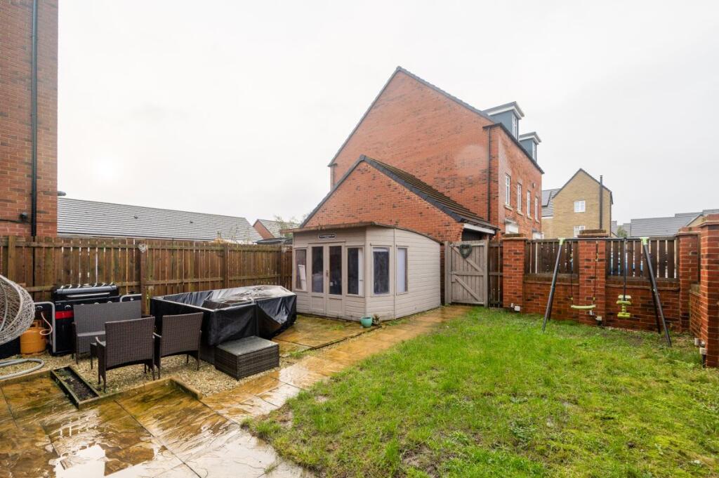 Additional image 28 of Heathfield Lane, Birkenshaw