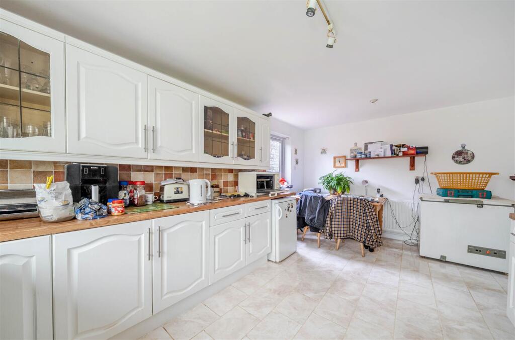 Additional image 5 of Frog Lane, West Camel, Yeovil