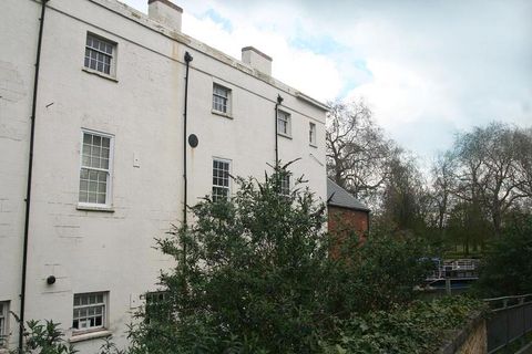 Salter Brothers Yard, Folly Bridge, Oxford OX1