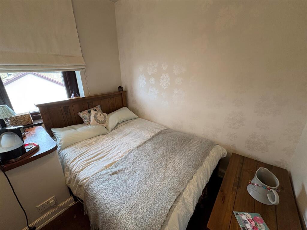 Additional image 11 of Moor Lane, Gomersal, Cleckheaton
