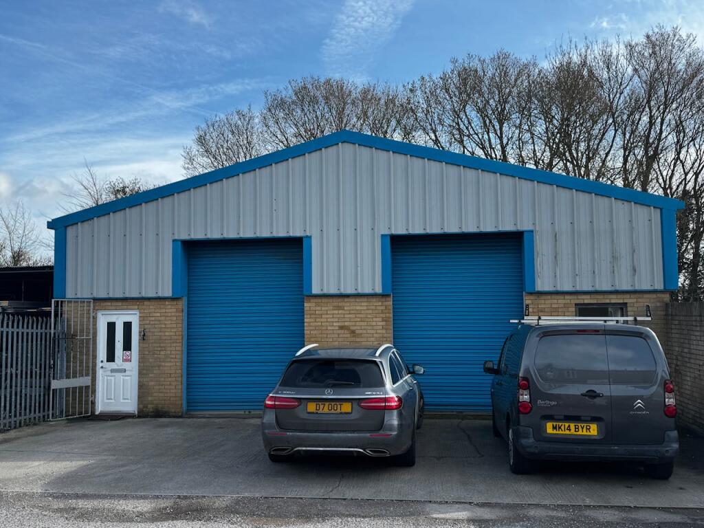 8-9 Babylon View Oxford Road, Pen Mill Trading Estate, Yeovil, BA21 5HR