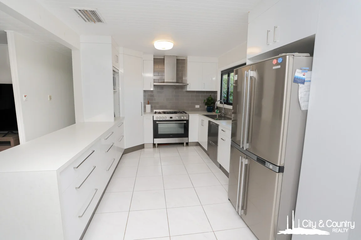 45 Indigo Crescent, Mount Isa QLD 4825 photo 2