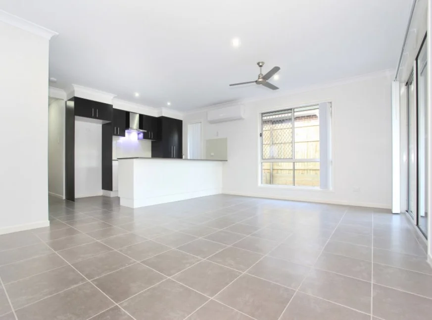 8 Mariana Court, Mango Hill QLD 4509 photo 3