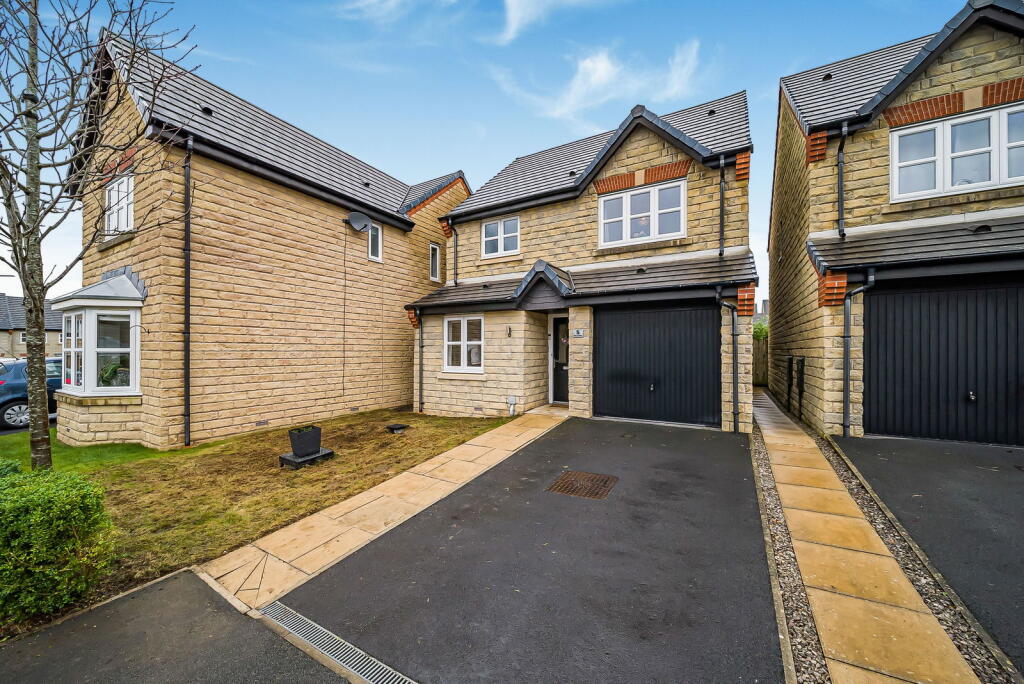 Henry Place, Clitheroe, BB7 1FD