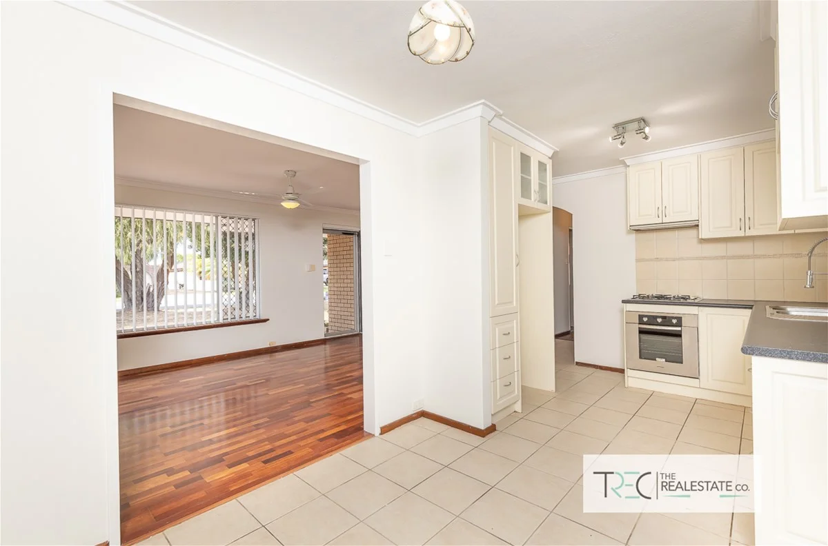 23 Kingsbridge Way, Warnbro WA 6169 photo 4