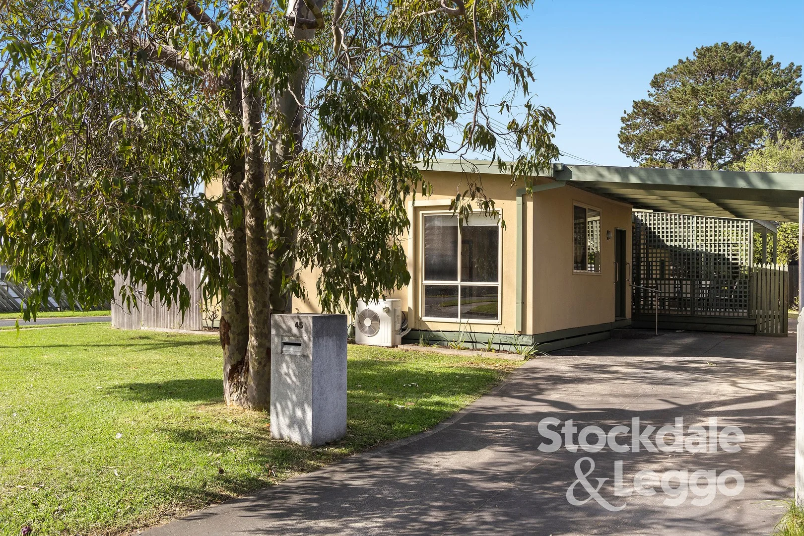 45 Leon Avenue, Rosebud VIC 3939