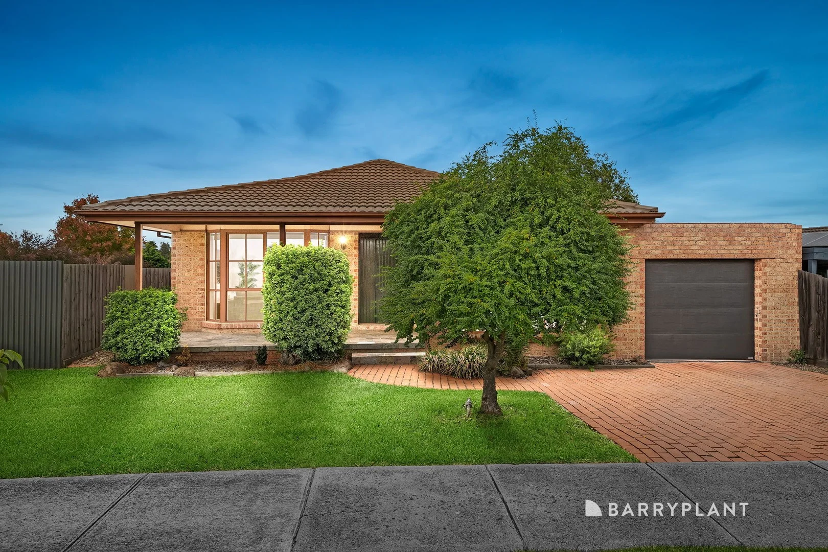 1 Hawthorn Court, Mill Park VIC 3082