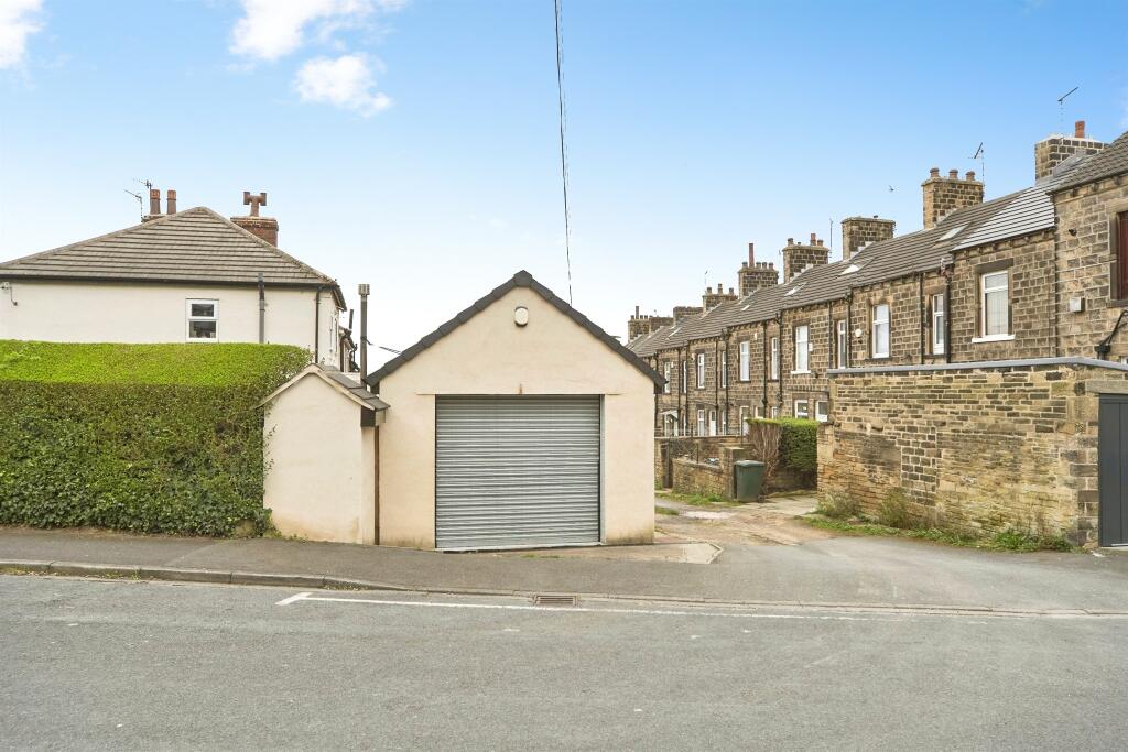 Additional image 16 of Fourlands Road, Bradford