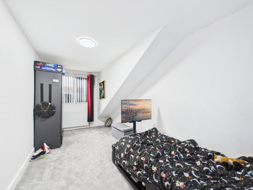 Additional image 16 of West View Close, Shipley
