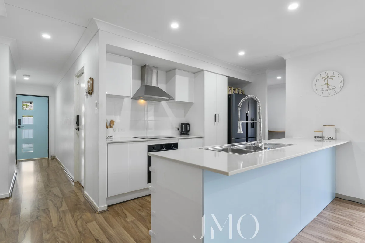 129 River Run Circuit, Ormeau Hills QLD 4208 photo 4