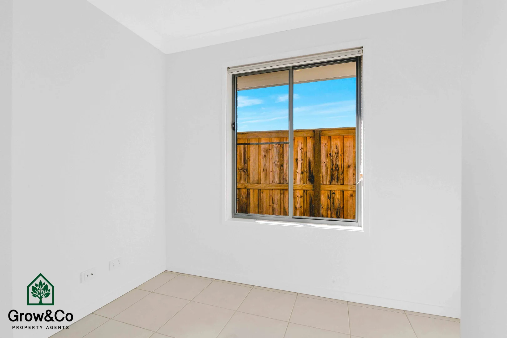 38 Chambers Ridge Boulevard, Park Ridge QLD 4125 photo 5