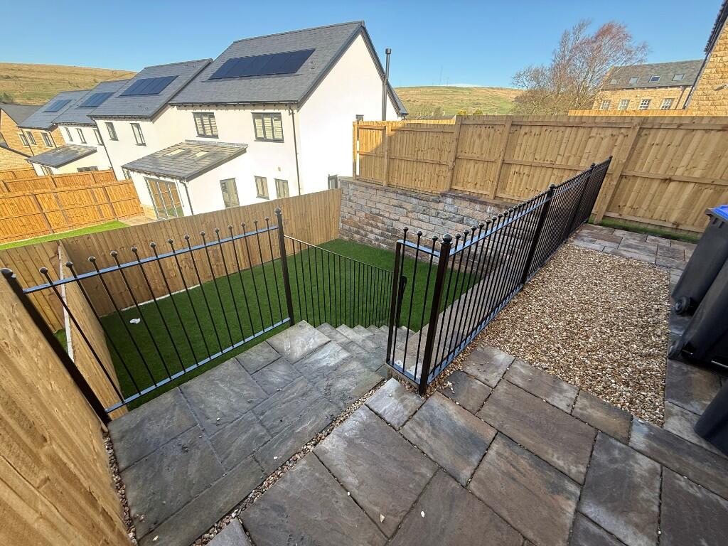 Great Clough Dr,
Rossendale,
BB4 8QZ photo 4