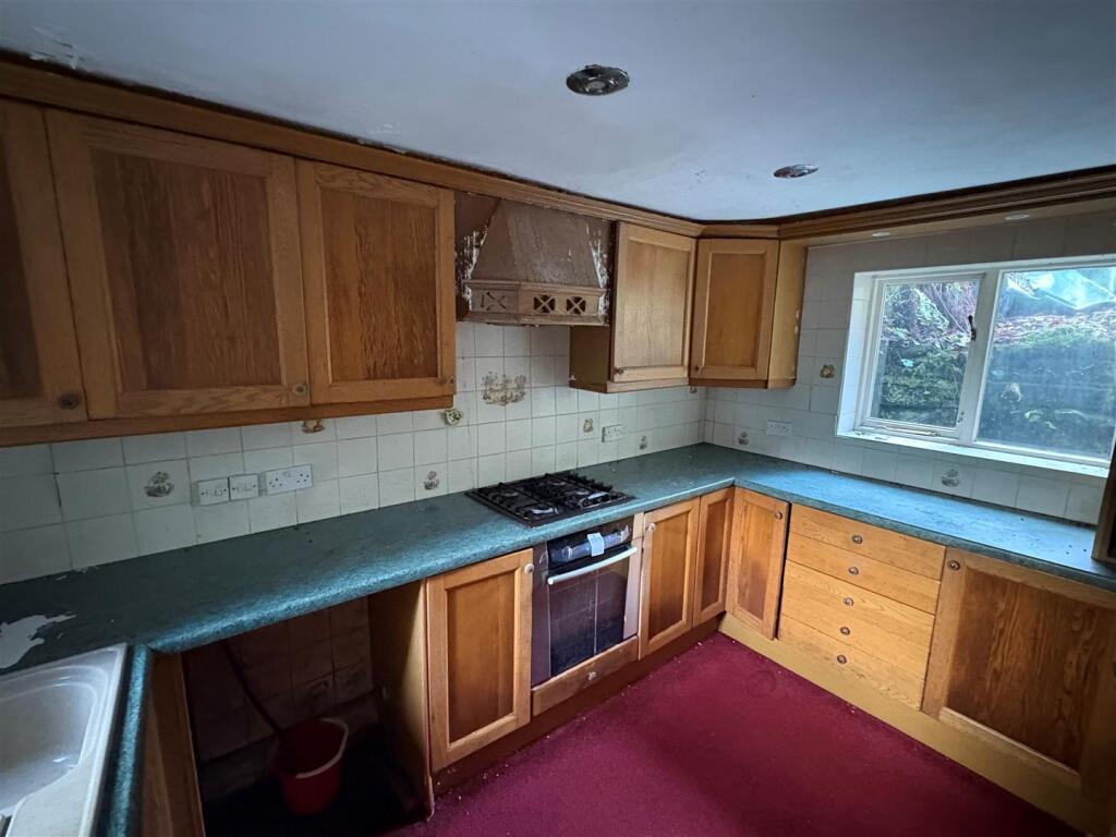 Lower Clough, Wood View, Denholme BD13 photo 2