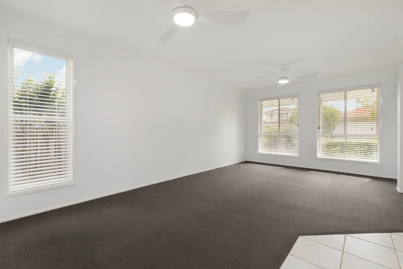 4 Joyce Crescent, Bracken Ridge QLD 4017 photo 3