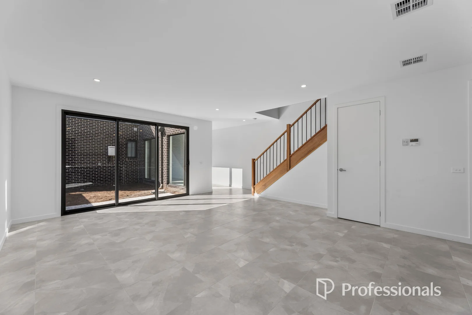 Additional image 7 of 936a Centre Road, Bentleigh East VIC 3165