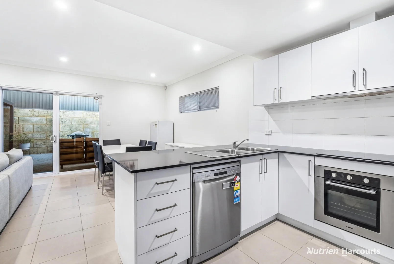 Additional image 2 of 29 Chambered Way, Jindalee WA 6036