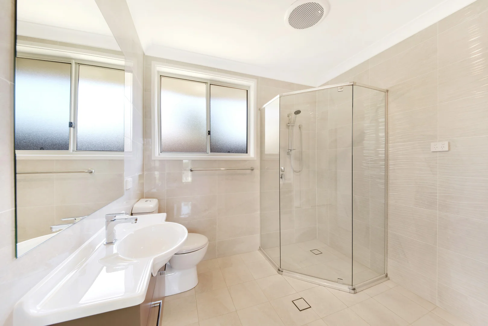 Additional image 4 of 1B Kookaburra Road, Hornsby Heights NSW 2077