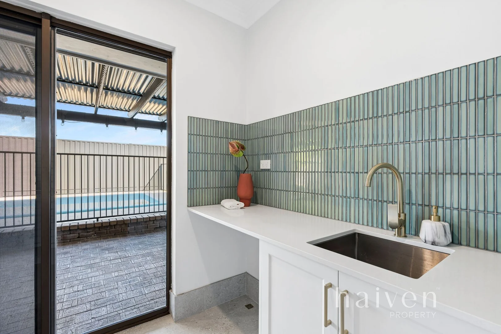 Additional image 16 of 196 Berehaven Avenue, Thornlie WA 6108