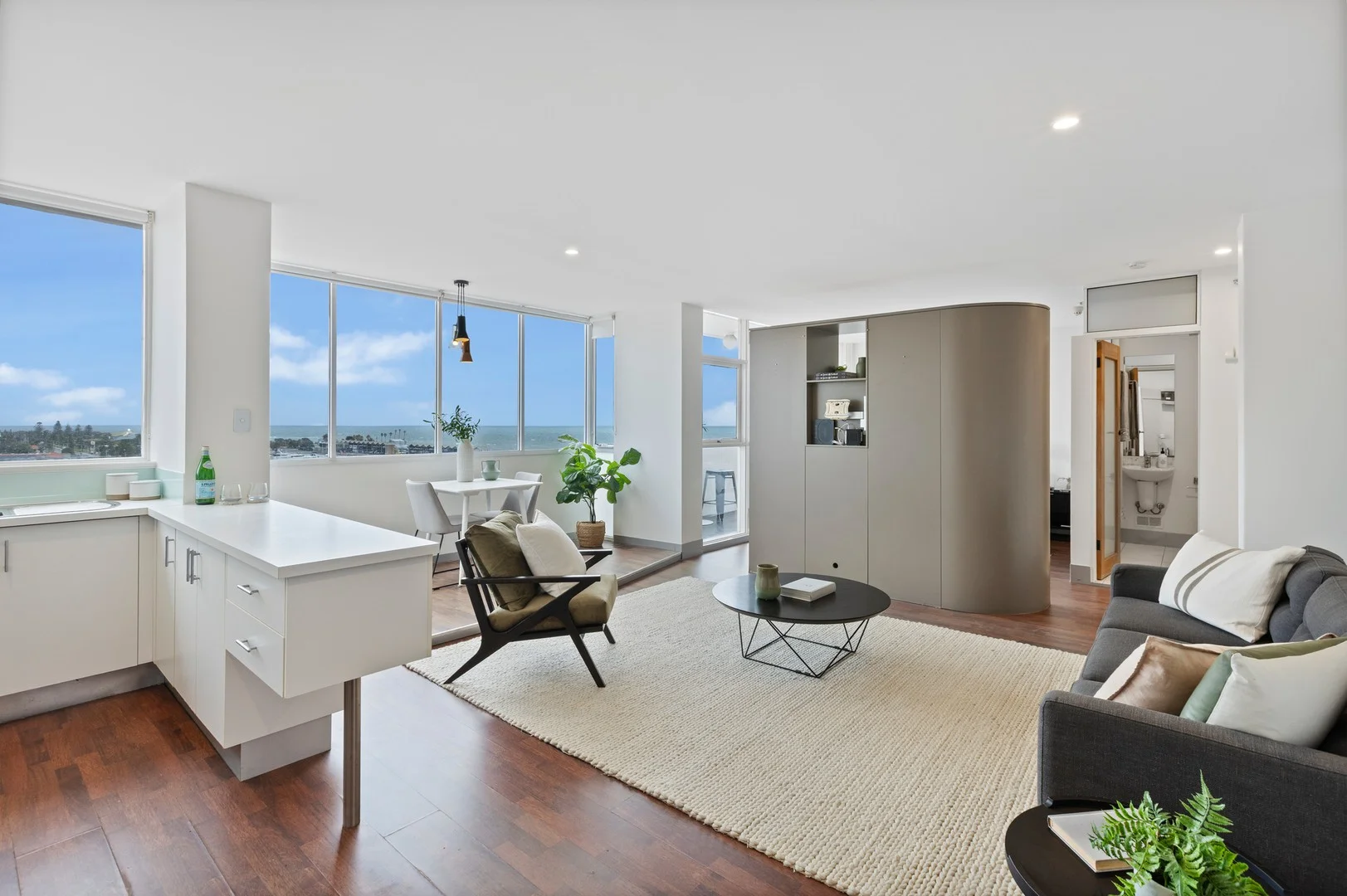 8E/12 Marine Parade, St Kilda VIC 3182