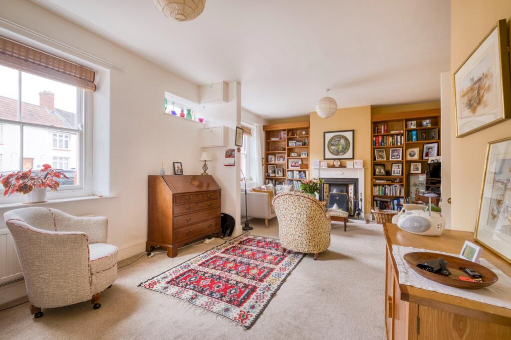 Townhouse, Southover, central Wells photo 4