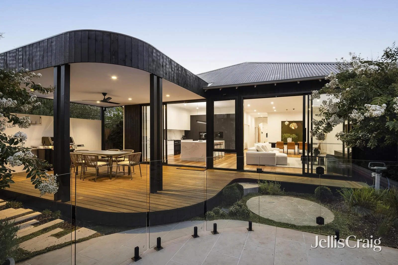 Additional image 2 of 8 Glanfield Street, Northcote VIC 3070