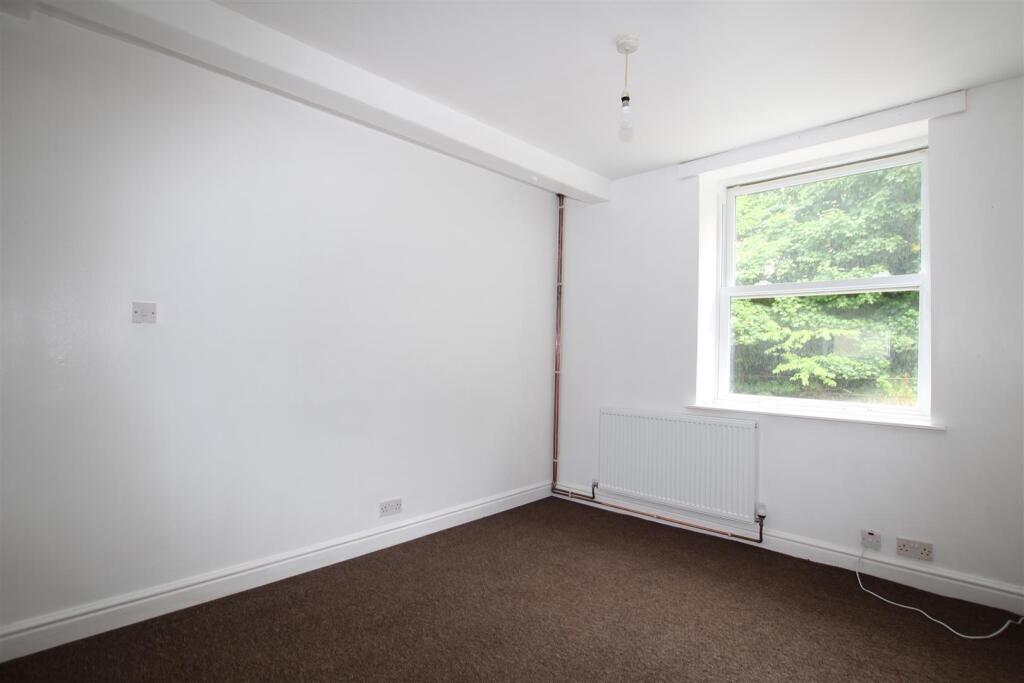 Wilby Street, Cleckheaton photo 3