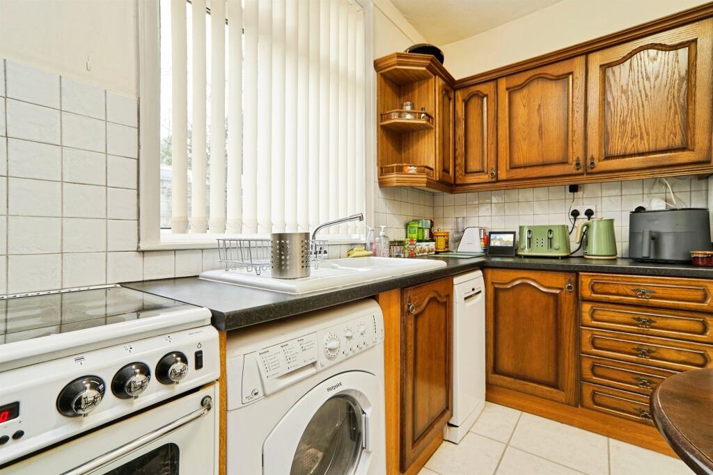 Additional image 5 of Glen Road, Bingley
