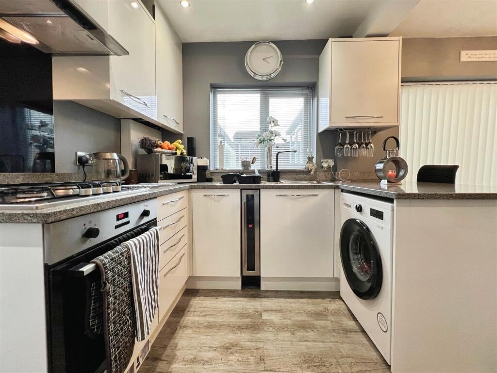 Additional image 7 of Hall Avenue, Bradford, BD2 2DT