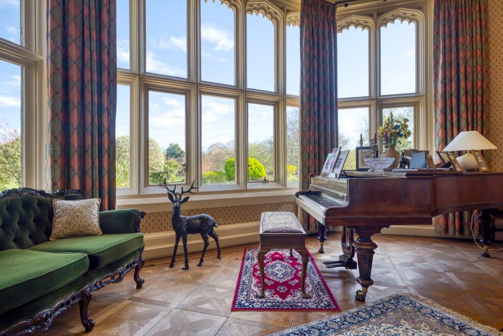 Stunning house with park like grounds close to Wells photo 4